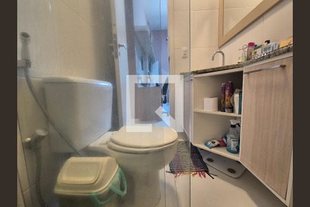 Apartamento à venda com 113m², 3 quartos e 2 vagasBanheiro da suíte
