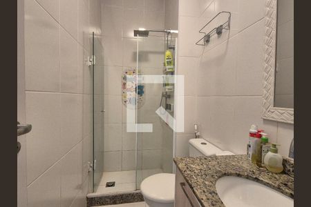 Apartamento à venda com 113m², 3 quartos e 2 vagasBanheiro social