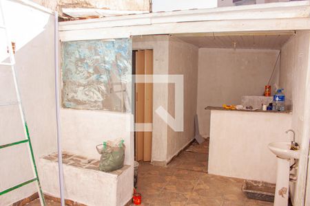 Casa à venda com 100m², 2 quartos e 1 vagaÁrea de Serviço