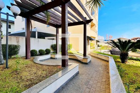 Apartamento para alugar com 64m², 2 quartos e 1 vagaÁrea comum