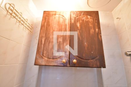 Apartamento à venda com 80m², 2 quartos e 1 vagaBanheiro de serviço - Armário