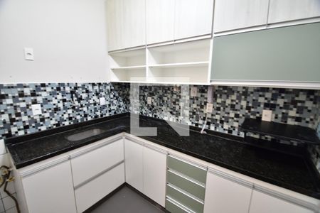 Apartamento à venda com 80m², 2 quartos e 1 vagaCozinha