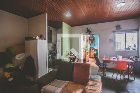 Casa para alugar com 220m², 4 quartos e 4 vagasEdicola