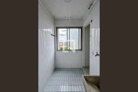 Apartamento para alugar com 68m², 2 quartos e 1 vagaÁrea de Serviço