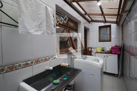 Casa à venda com 245m², 3 quartos e 4 vagasLavanderia
