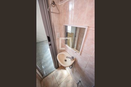 Casa de condomínio para alugar com 66m², 2 quartos e sem vaga Casa de condomínio para alugar com 66m², 2 quartos e sem vagaBanheiro do Quarto 2 - Suíte