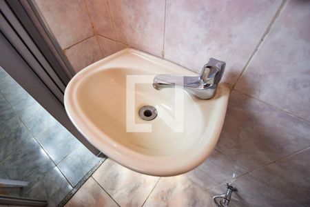 Casa de condomínio para alugar com 66m², 2 quartos e sem vaga Casa de condomínio para alugar com 66m², 2 quartos e sem vagaBanheiro do Quarto 2 - Suíte