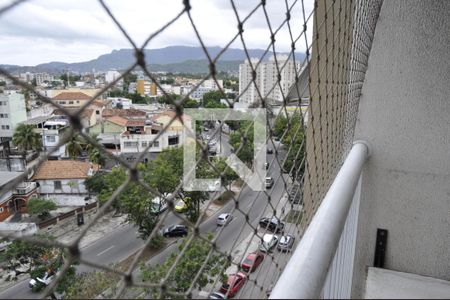 Sala de apartamento para alugar com 2 quartos, 52m² em Del Castilho, Rio de Janeiro
