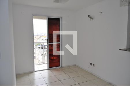 Sala de apartamento para alugar com 2 quartos, 52m² em Del Castilho, Rio de Janeiro