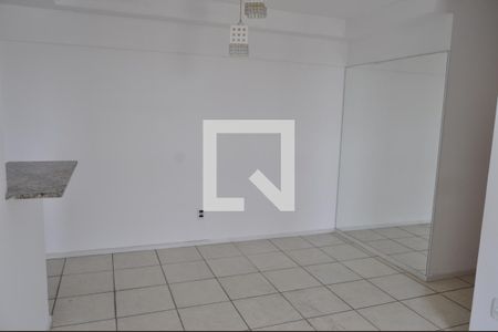 Sala de apartamento para alugar com 2 quartos, 52m² em Del Castilho, Rio de Janeiro