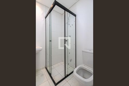 Studio à venda com 33m², 1 quarto e sem vaga Studio à venda com 33m², 1 quarto e sem vagabanheiro social_2
