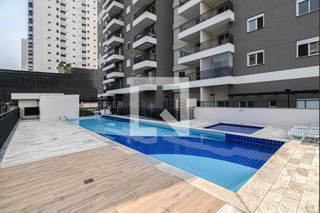 Studio à venda com 33m², 1 quarto e sem vaga Studio à venda com 33m², 1 quarto e sem vagapiscina_2