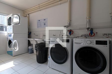 Studio à venda com 33m², 1 quarto e sem vaga Studio à venda com 33m², 1 quarto e sem vagaÁrea comum