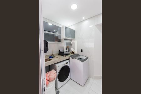 Casa à venda com 340m², 5 quartos e 6 vagasÁrea de Serviço