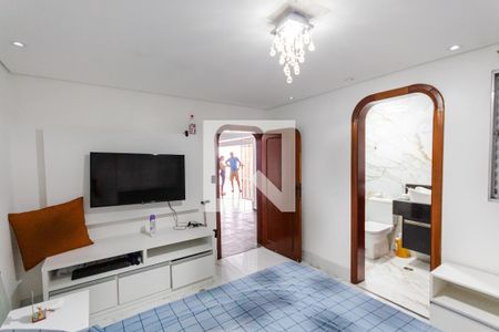 Casa à venda com 340m², 5 quartos e 6 vagasQuarto de Serviço