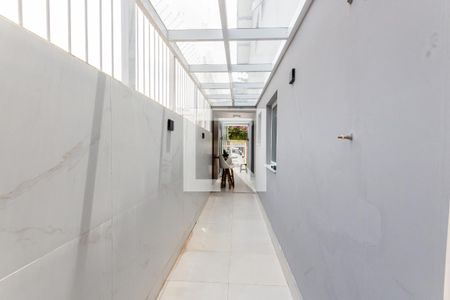 Casa à venda com 340m², 5 quartos e 6 vagasCorredor Externo