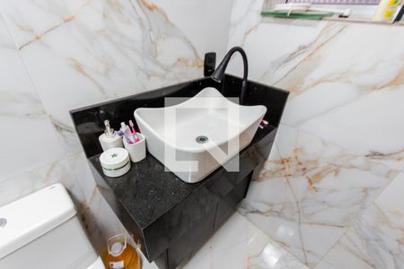 Casa à venda com 340m², 5 quartos e 6 vagasBanheiro de Serviço