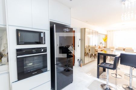 Casa à venda com 340m², 5 quartos e 6 vagasCozinha