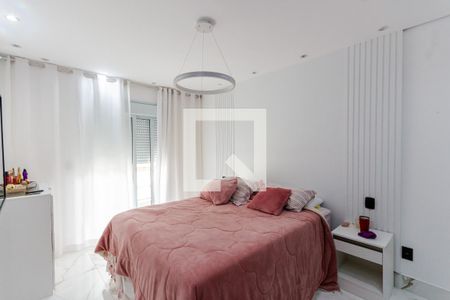 Casa à venda com 340m², 5 quartos e 6 vagasSuíte 2