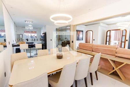 Casa à venda com 340m², 5 quartos e 6 vagasSala de Jantar