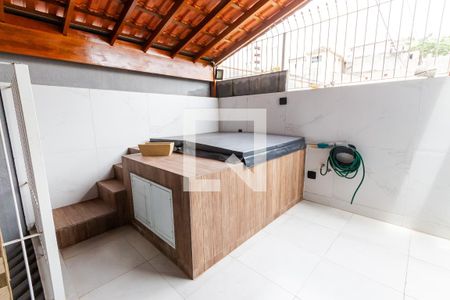 Casa à venda com 340m², 5 quartos e 6 vagasQuintal