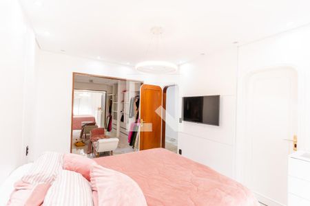 Casa à venda com 340m², 5 quartos e 6 vagasSuíte 2