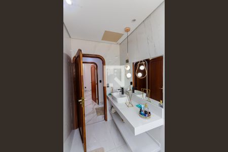 Casa à venda com 340m², 5 quartos e 6 vagasBanheiro