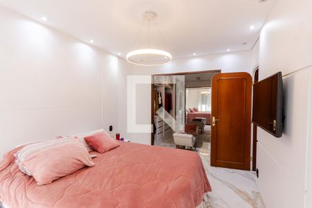 Casa à venda com 340m², 5 quartos e 6 vagasSuíte 2