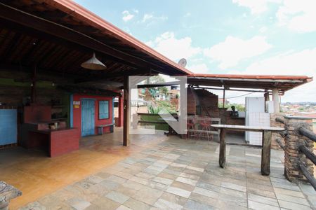 Casa à venda com 405m², 5 quartos e 4 vagasEspaço Gourmet