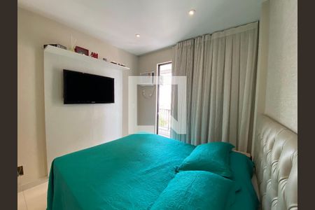 Apartamento à venda com 190m², 4 quartos e 2 vagas Apartamento à venda com 190m², 4 quartos e 2 vagasQuarto 1