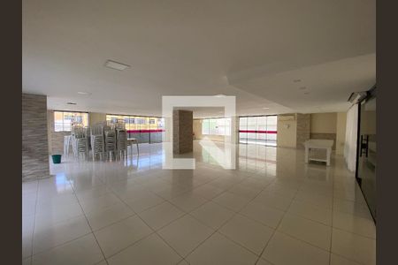 Apartamento à venda com 190m², 4 quartos e 2 vagas Apartamento à venda com 190m², 4 quartos e 2 vagasÁrea comum - Salão de festas