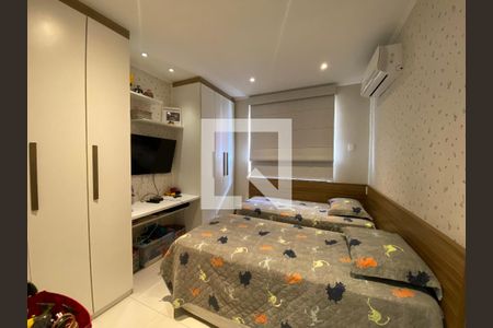 Apartamento à venda com 190m², 4 quartos e 2 vagas Apartamento à venda com 190m², 4 quartos e 2 vagasQuarto 2