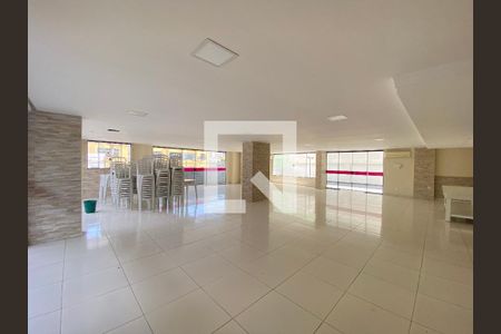 Apartamento à venda com 190m², 4 quartos e 2 vagas Apartamento à venda com 190m², 4 quartos e 2 vagasÁrea comum - Salão de festas