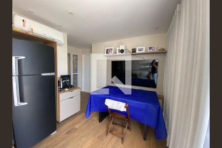 Apartamento à venda com 190m², 4 quartos e 2 vagas Apartamento à venda com 190m², 4 quartos e 2 vagasCobertura