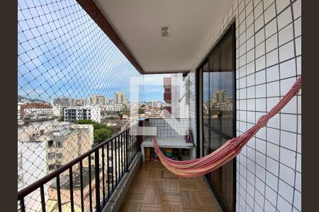 Apartamento à venda com 190m², 4 quartos e 2 vagas Apartamento à venda com 190m², 4 quartos e 2 vagasVaranda da Sala