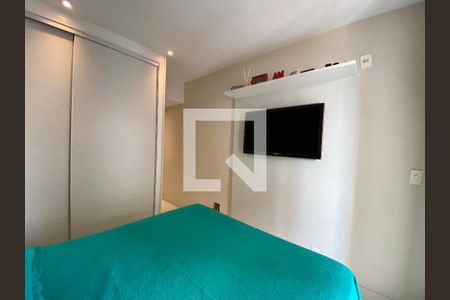 Apartamento à venda com 190m², 4 quartos e 2 vagas Apartamento à venda com 190m², 4 quartos e 2 vagasQuarto 1