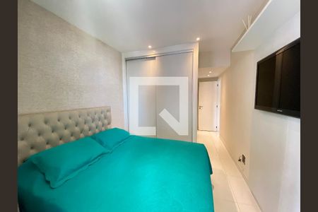 Apartamento à venda com 190m², 4 quartos e 2 vagas Apartamento à venda com 190m², 4 quartos e 2 vagasQuarto 1
