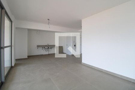 Sala de apartamento à venda com 3 quartos, 110m² em Cambuí, Campinas