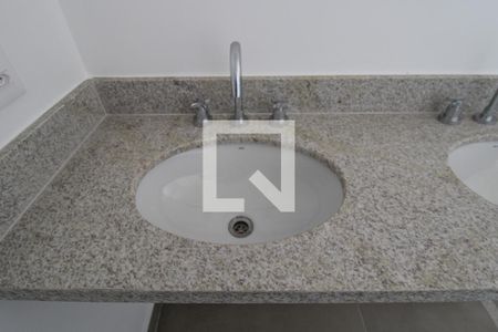 Apartamento à venda com 110m², 3 quartos e 3 vagas Apartamento à venda com 110m², 3 quartos e 3 vagasBanheiro 2