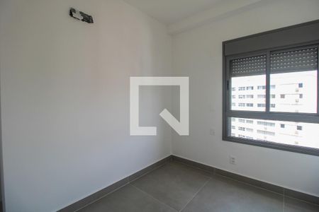 Quarto de apartamento à venda com 3 quartos, 110m² em Cambuí, Campinas