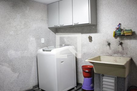 Casa à venda com 182m², 3 quartos e 2 vagasÁrea de Serviço