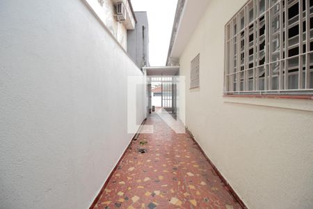 Casa à venda com 250m², 2 quartos e 4 vagasCorredor