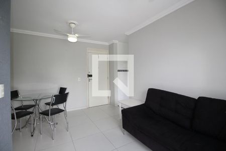 Sala de apartamento para alugar com 2 quartos, 50m² em Barra da Tijuca, Rio de Janeiro