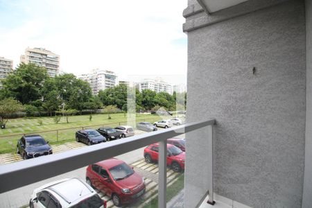 Varanda de apartamento para alugar com 2 quartos, 50m² em Barra da Tijuca, Rio de Janeiro