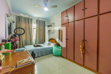 Casa de condomínio à venda com 335m², 5 quartos e 5 vagasQuarto 2