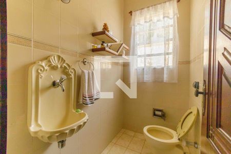 Casa de condomínio à venda com 335m², 5 quartos e 5 vagasLavabo