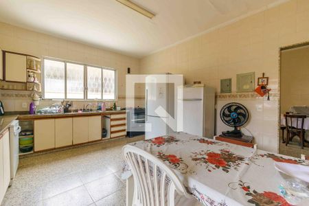 Casa de condomínio à venda com 335m², 5 quartos e 5 vagasCozinha