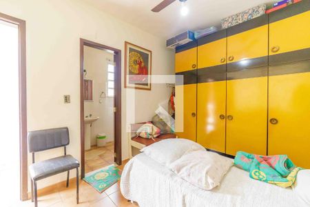 Casa de condomínio à venda com 335m², 5 quartos e 5 vagasSuíte 3