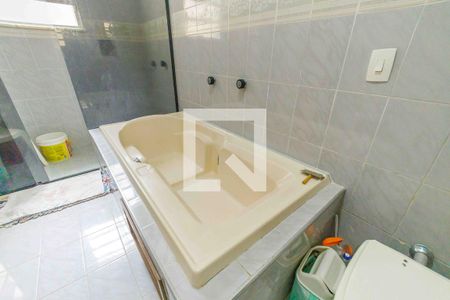 Casa de condomínio à venda com 335m², 5 quartos e 5 vagasBanheiro da Suíte 2