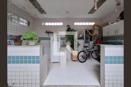 Casa à venda com 230m², 2 quartos e 2 vagasÁrea de Serviço